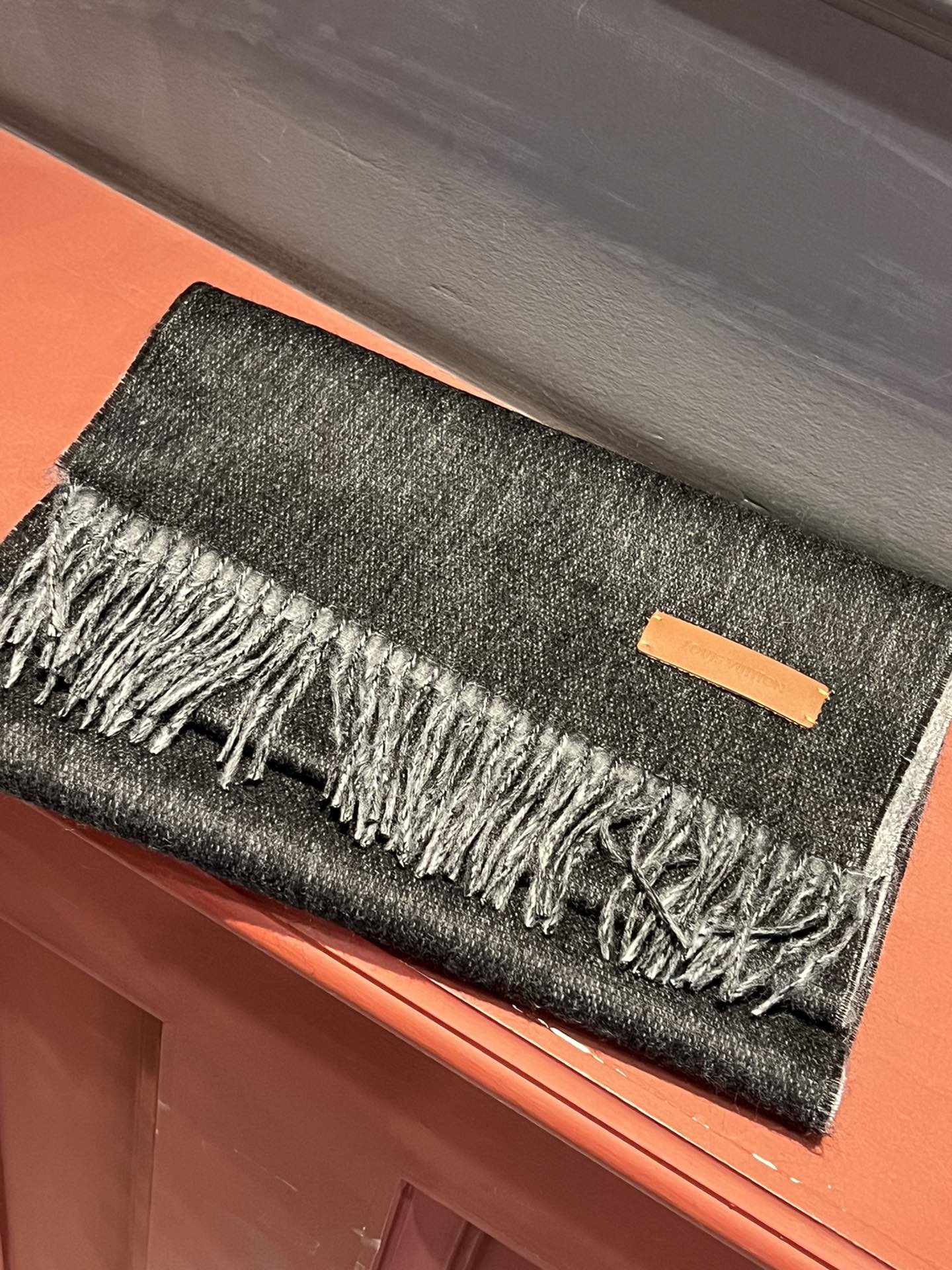 路L家-雙面羊絨圍巾 180*35cm 黑色