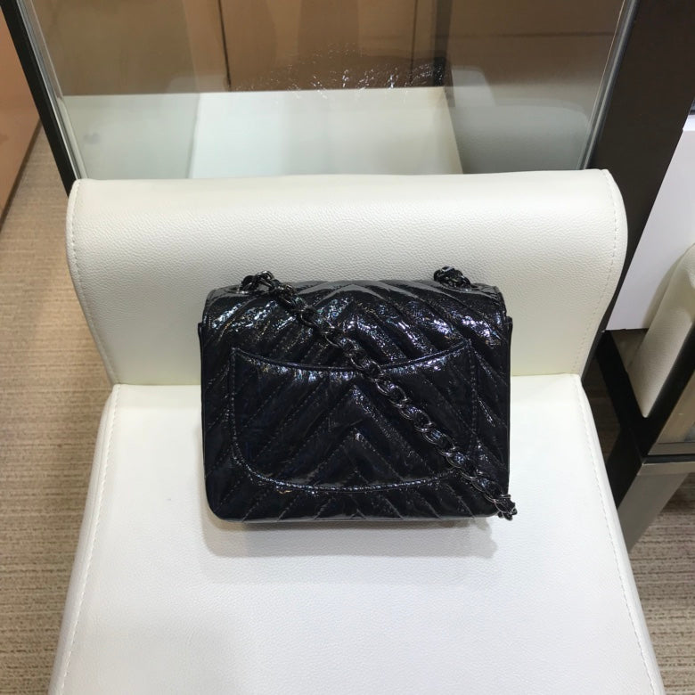 小香家-2018春夏 褶皺紋金屬皮 牛皮 CF包 17cm