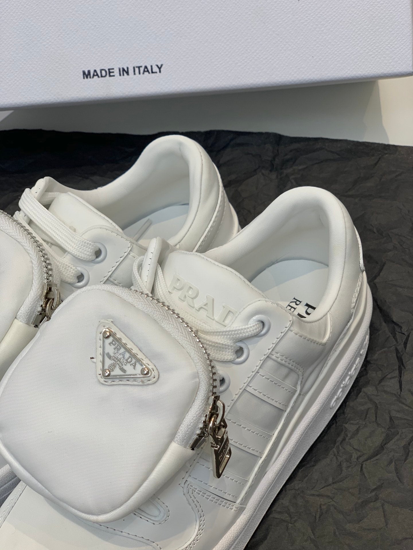 Prada 鞋-Prada x adidas 聯名款 運動休閒鞋