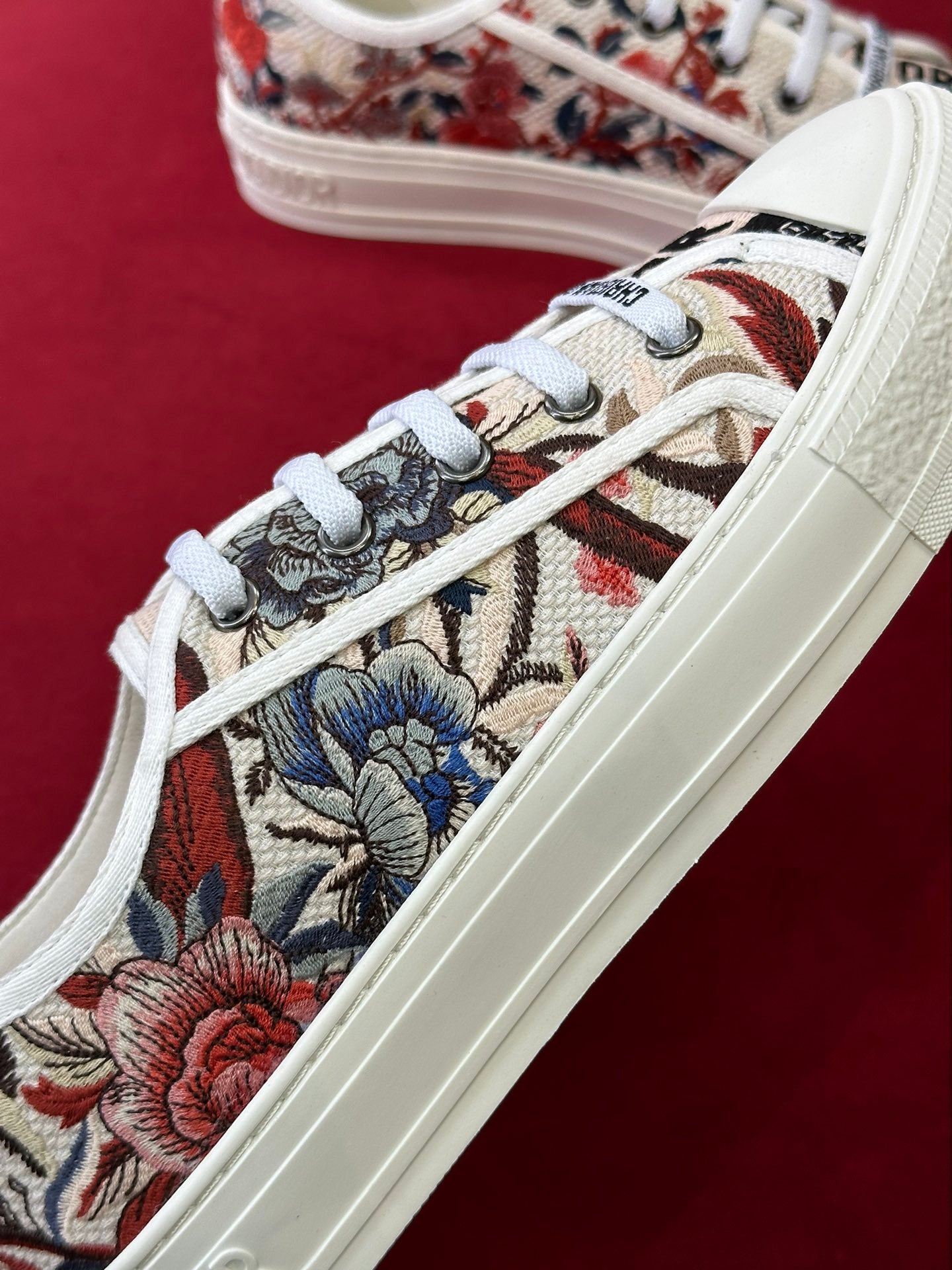 迪D家-2023春夏新顏色 刺繡板鞋 滿版花款