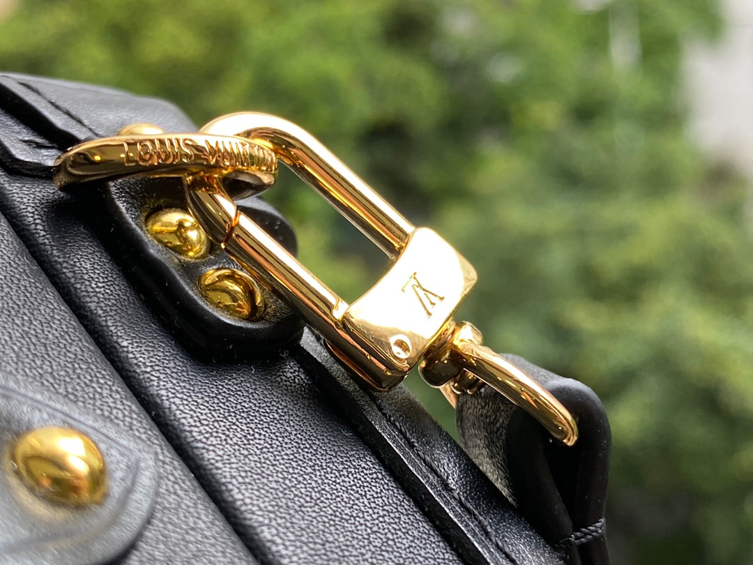 M57817 路L家-Monogram Metal 手袋