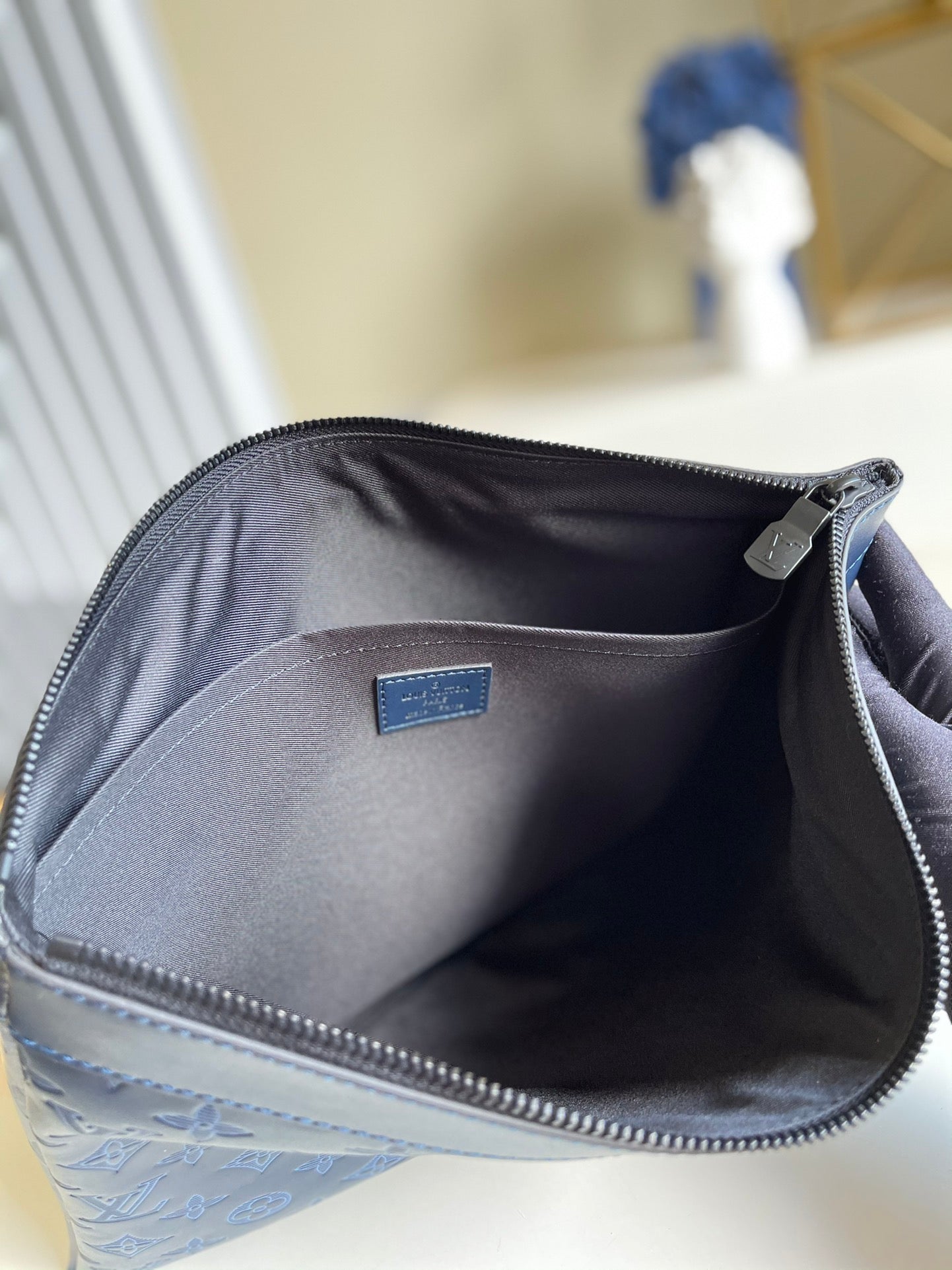 LV M80425 Discovery Pochette 大號手拿包