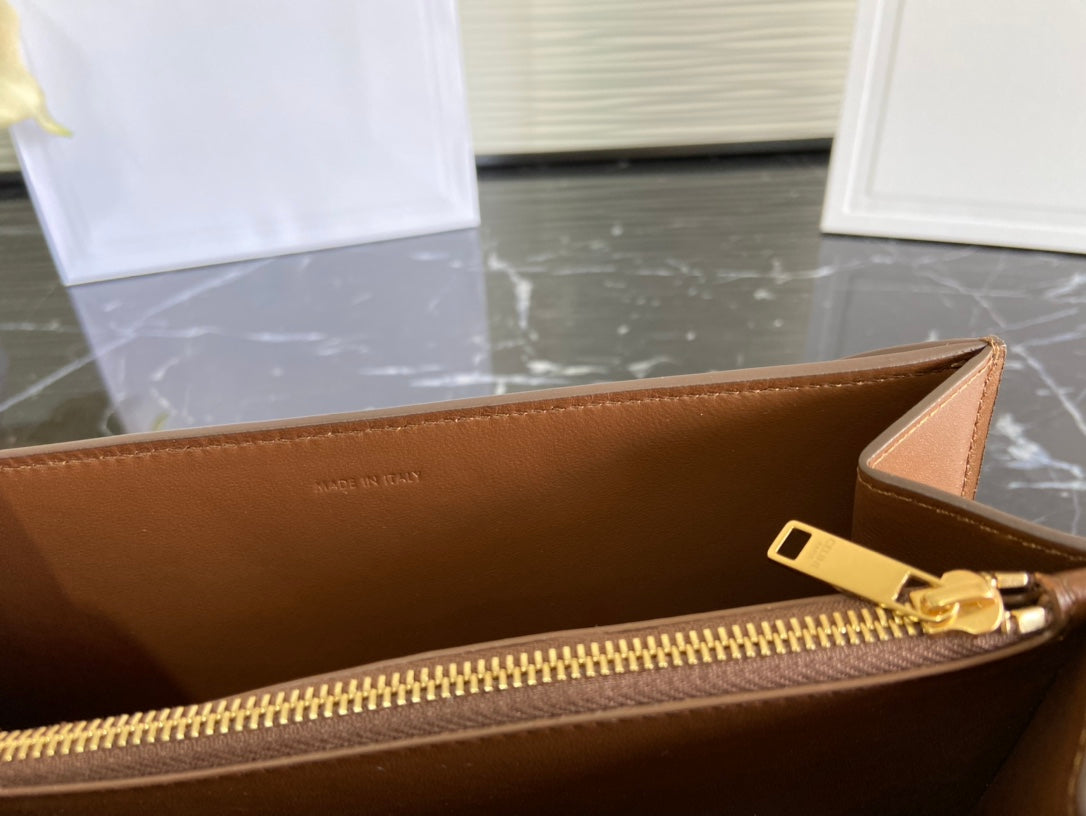 Celine Soft 16牛皮鏈條包