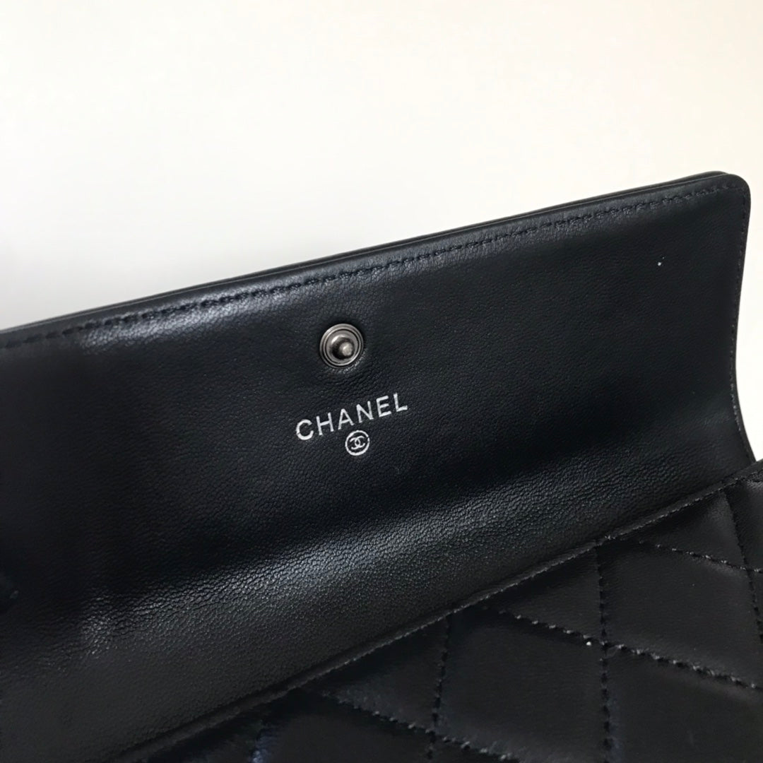 Chanel Leboy 翻蓋長夾-黑色羊皮銀扣