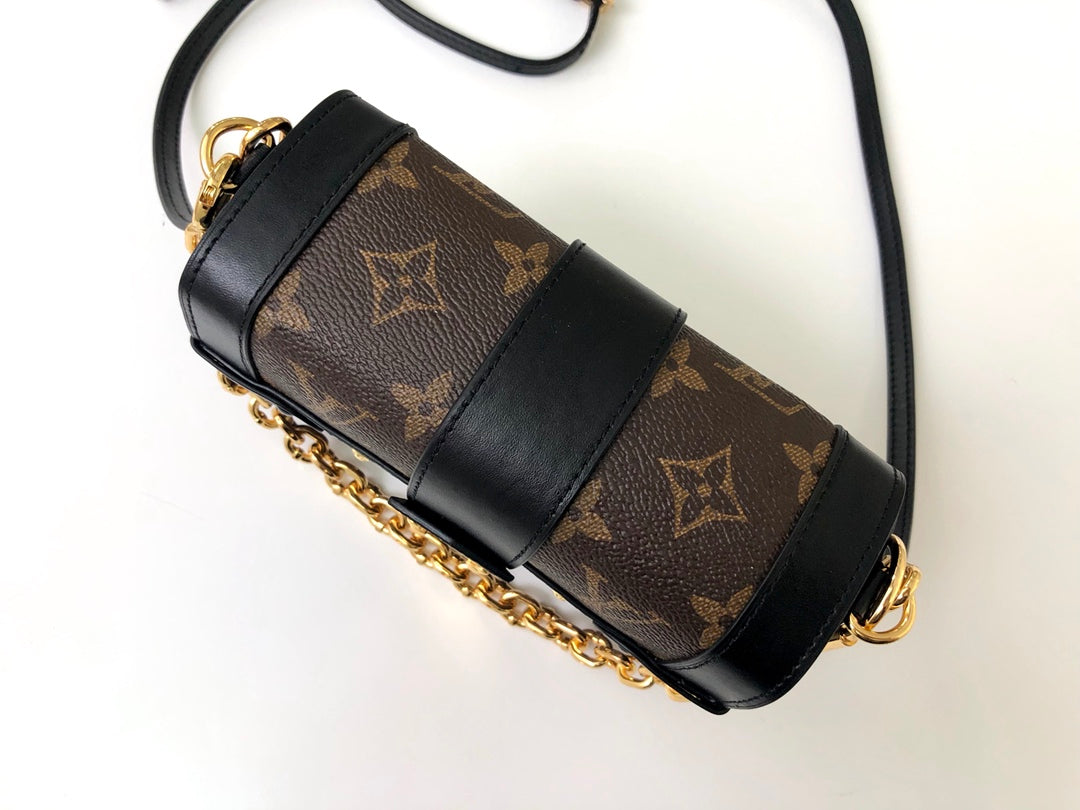 M62553 路L家-Essential Trunk手袋 大號老花