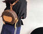 M43512 路L家-BOITE CHAPEAU SOUPLE軟圓餅包 上身圖
