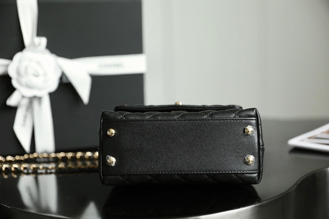 Chanel mini coco handle-黑色球紋牛皮-淡金扣