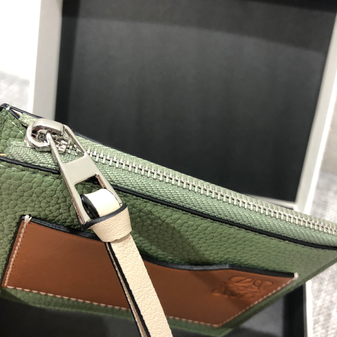 Loewe 拉鍊薄款小卡包