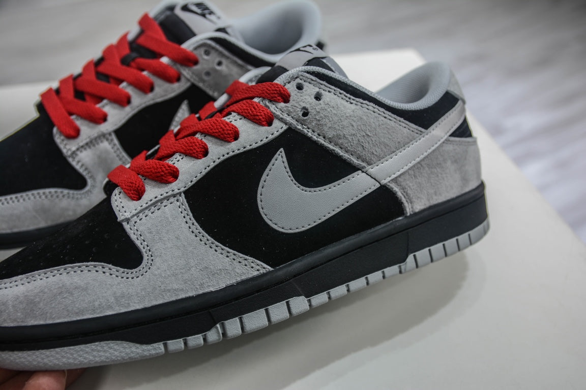 N1KE-Otomo Katsuhiro x Nike SB Dunk Low Steamboy OST 男女同款 麂皮黑紅