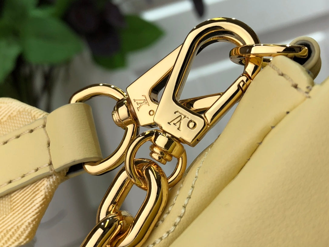 M81399 路L家-Wallet on Strap 手袋 鏈條包 黃色