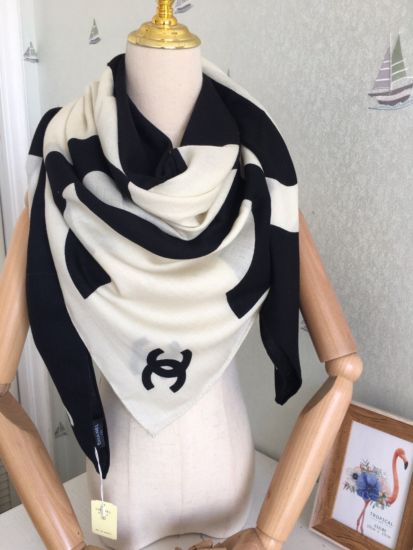 小香家-方形大絲巾 140cm-30%真絲70%羊毛