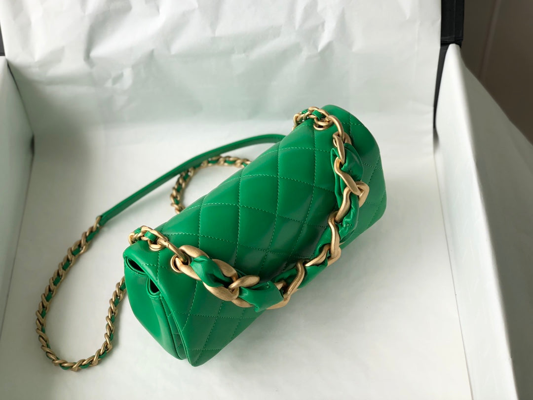 Chanel 拋光小羊皮菱格口蓋包-綠色