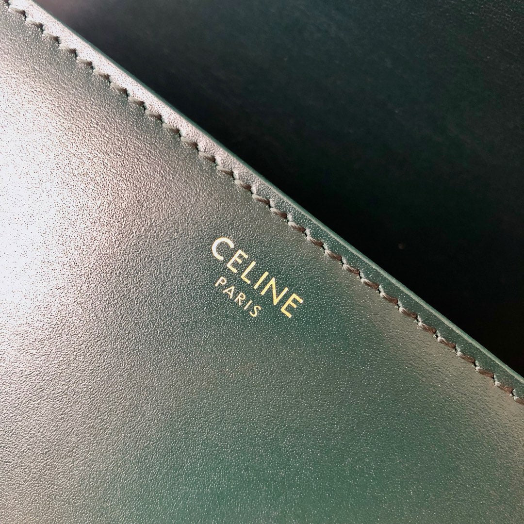 Celine TRIOMPHE 中號小牛皮-墨綠色