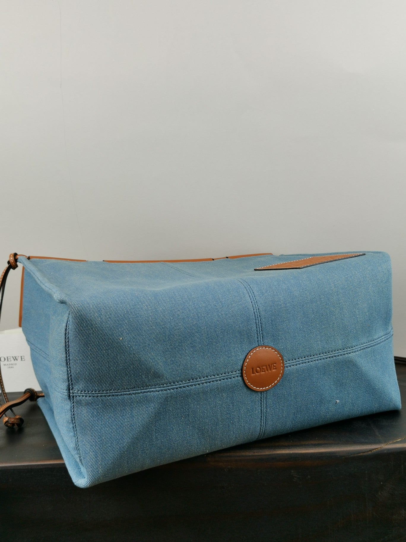 羅L威-Cushion tote 小牛皮 牛仔色