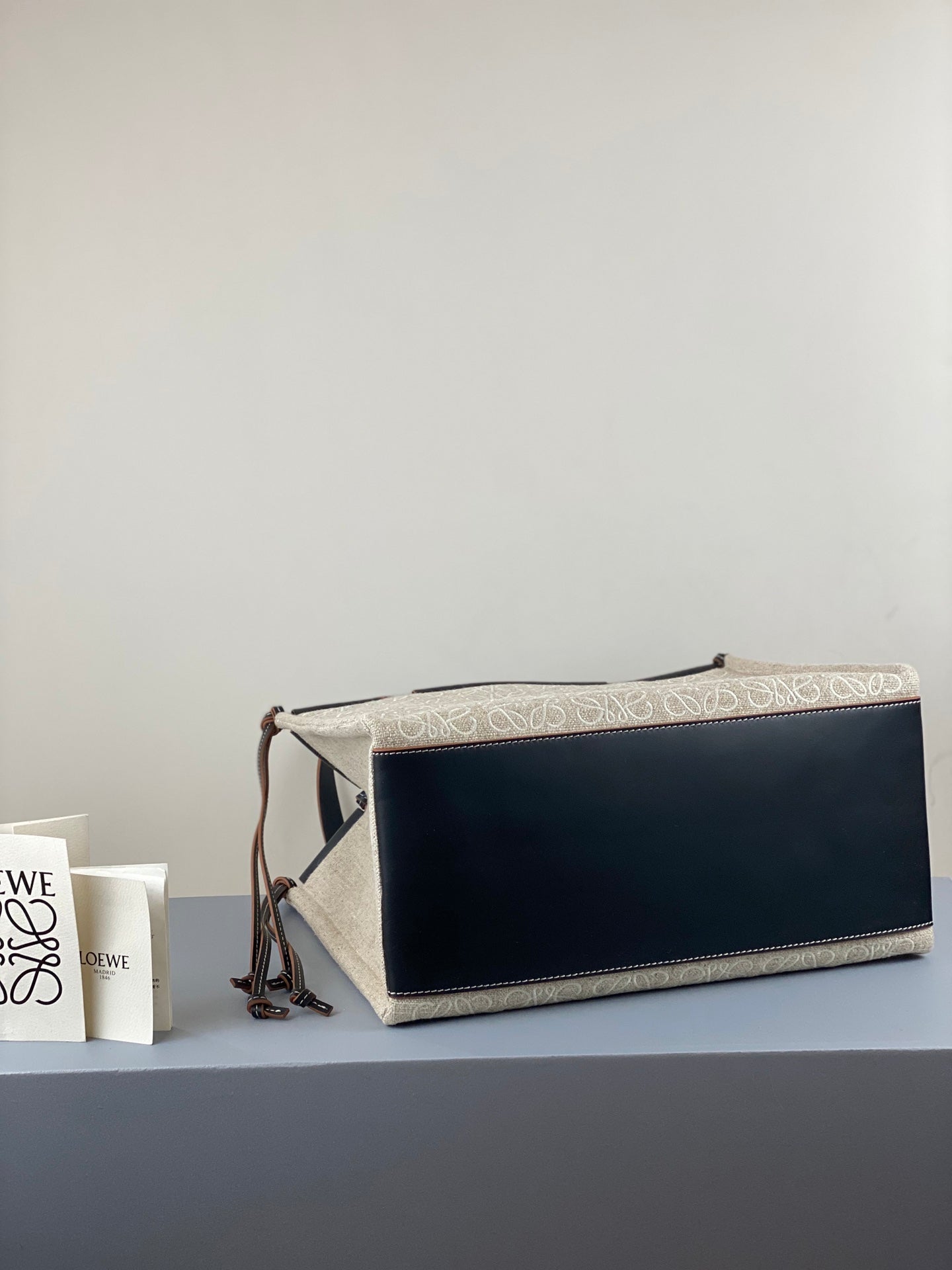 羅L威-Cushion tote 小號
