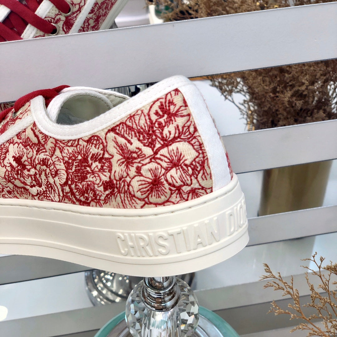 迪D家-紅色刺繡花 帆布鞋