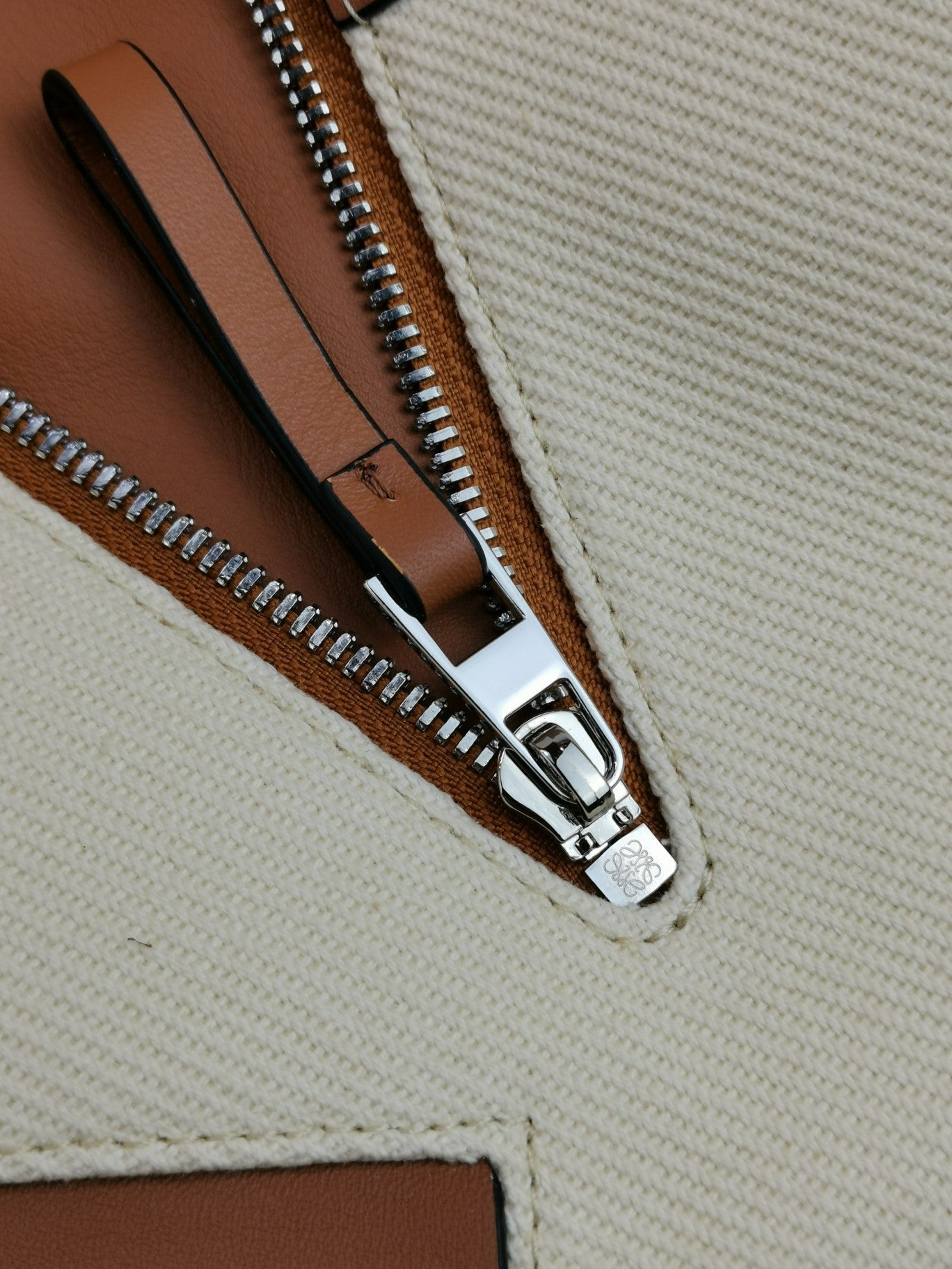 羅L威-Hammock 小號13.5X25X30 cm 