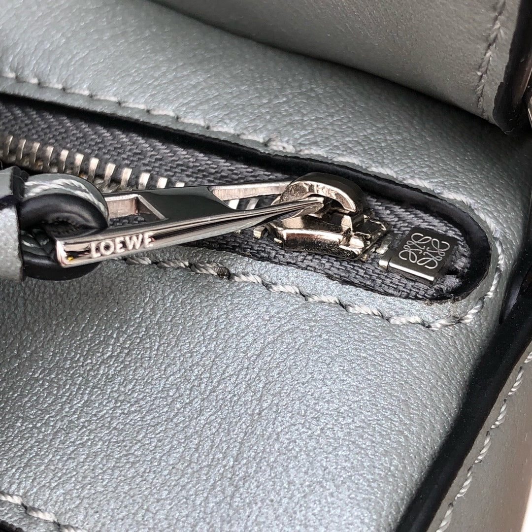 羅L威-2020春季新品 Puzzle bag mini 小牛皮