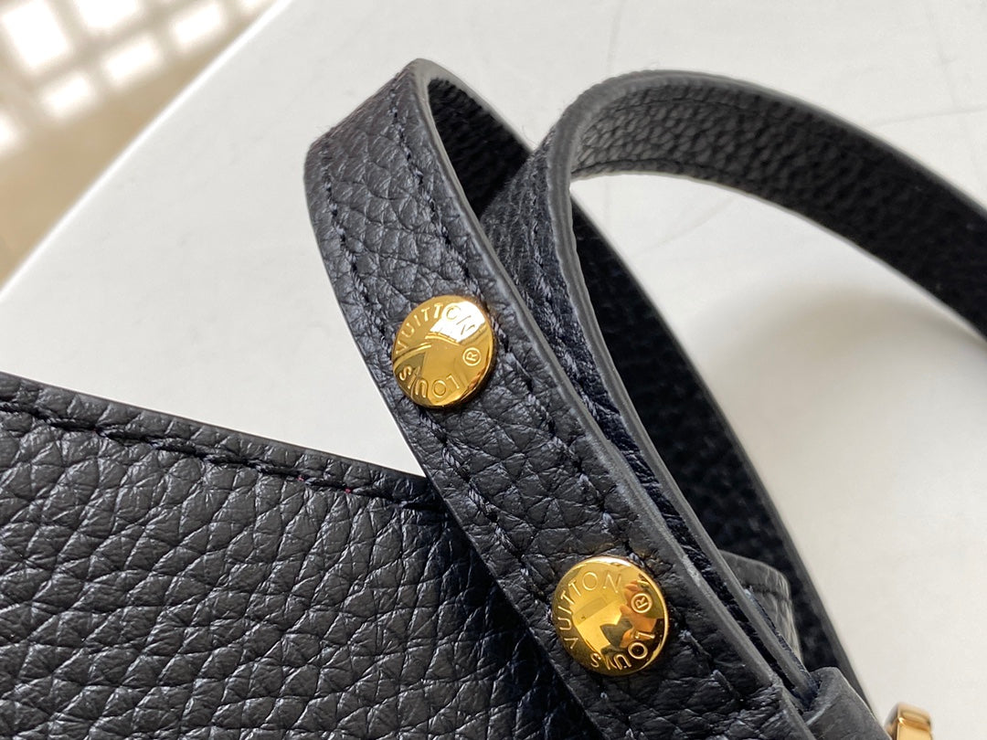 M57093 路L家-Twist One Handle 小號手袋 黑色