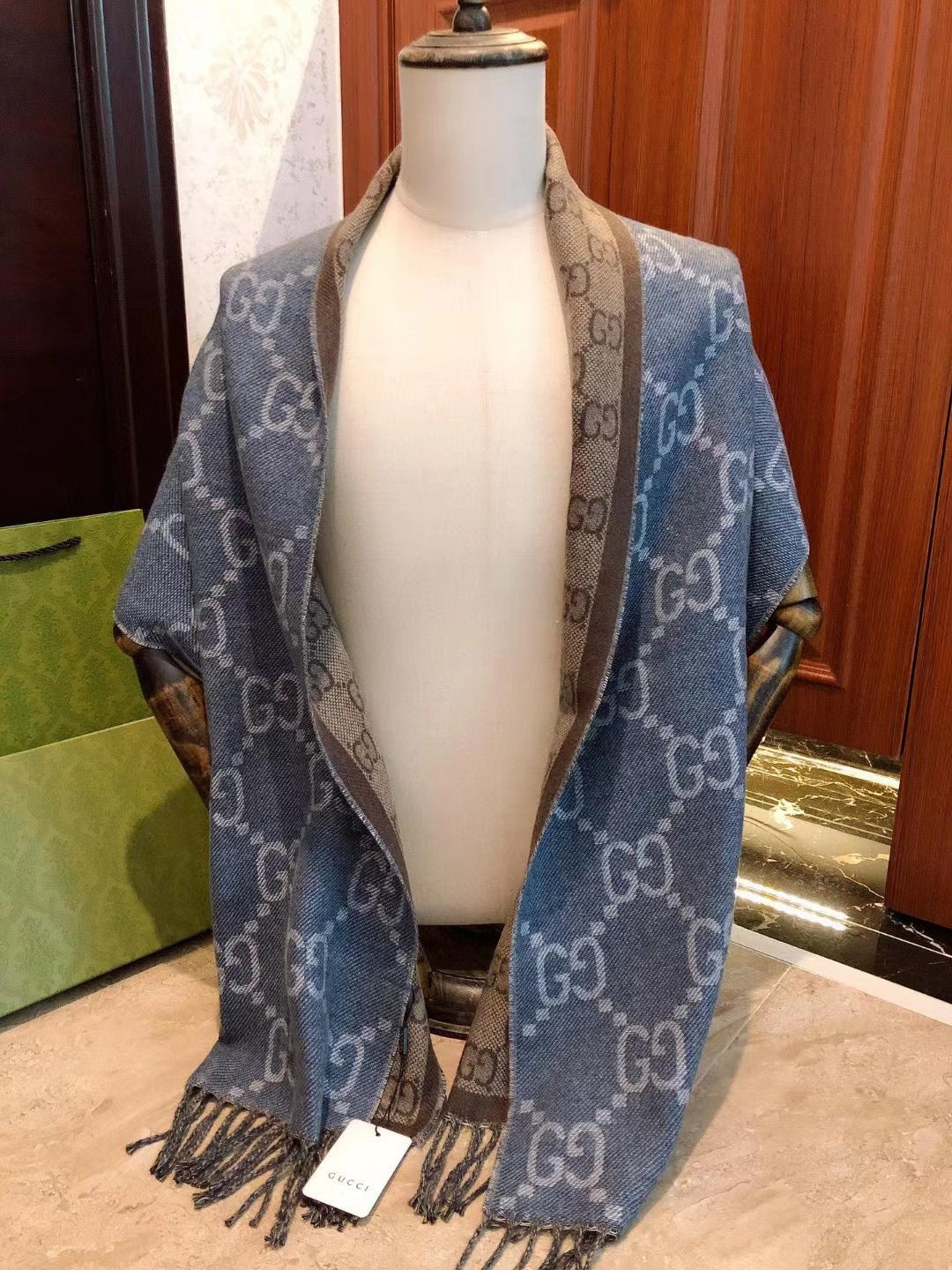 古G家-提花雙面圍巾 38*190cm 藍色
