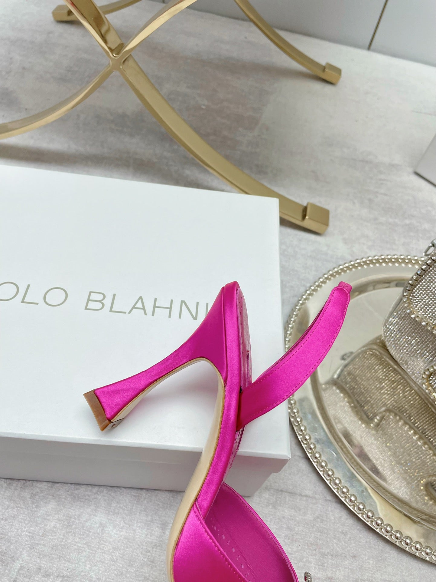 Manolo Blahnik-22S水鑽高跟鞋