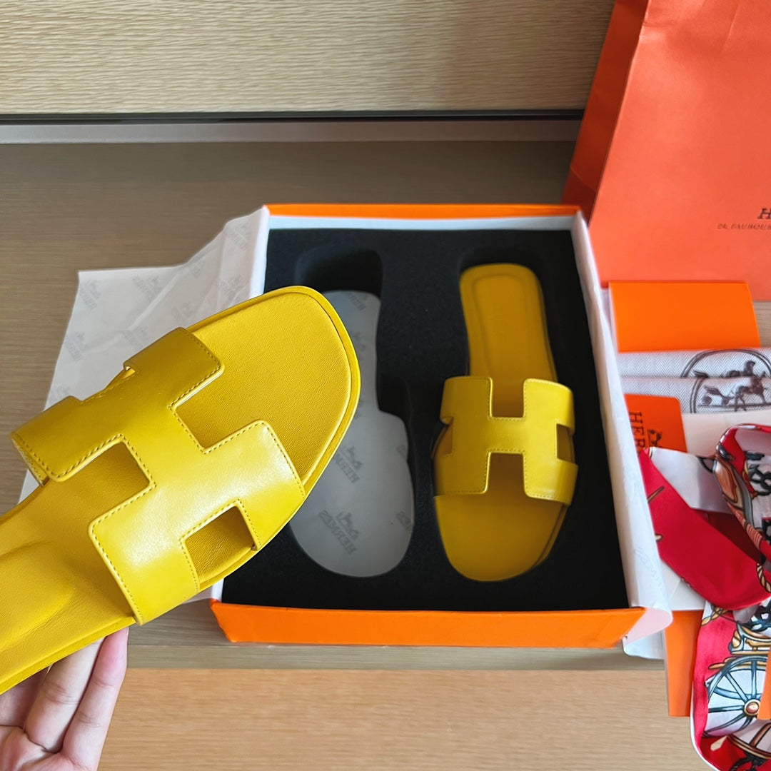 小愛款-H平底拖鞋 純色皮面 全包中底