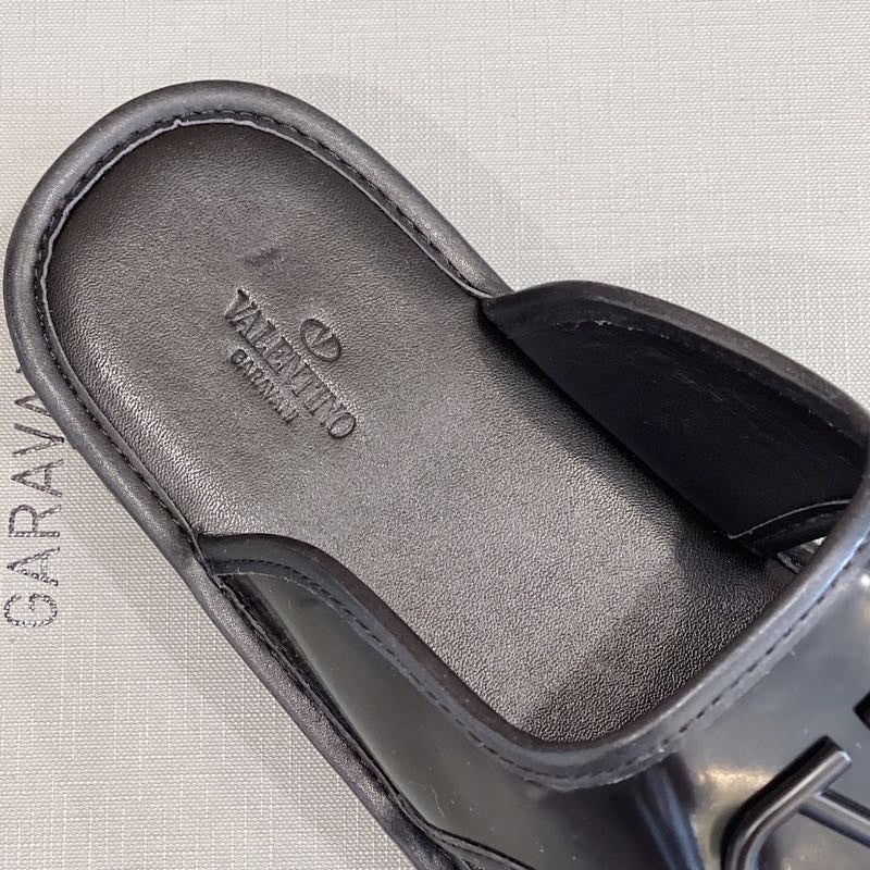 Val-2022新款 牛皮拖鞋 黑色
