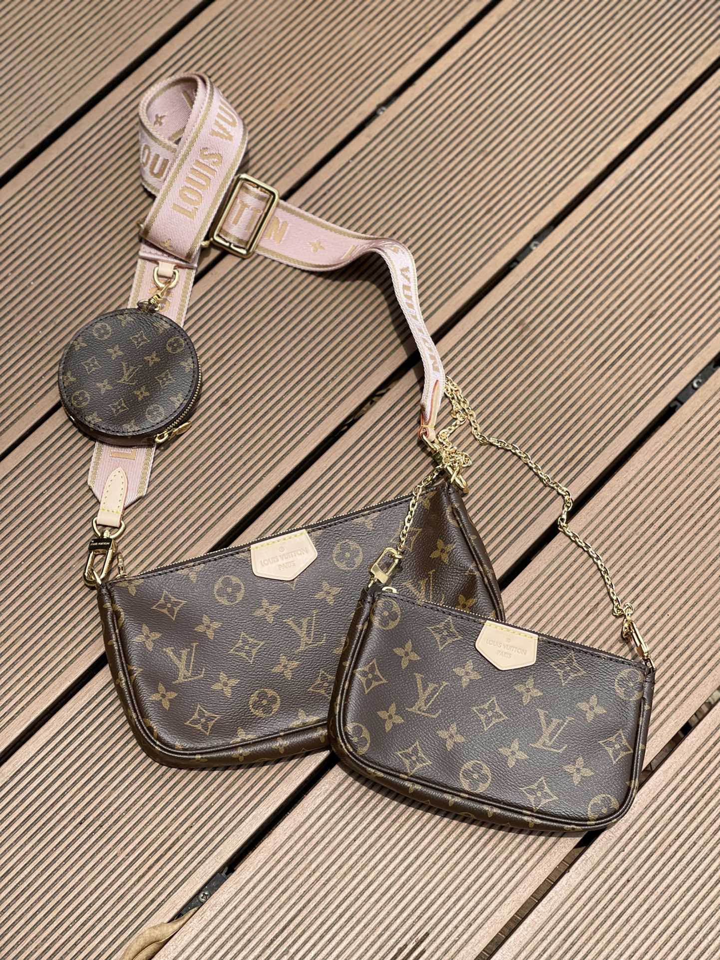 M44840 路L家-Multi Pochette Accessories 五合一麻將包 粉色