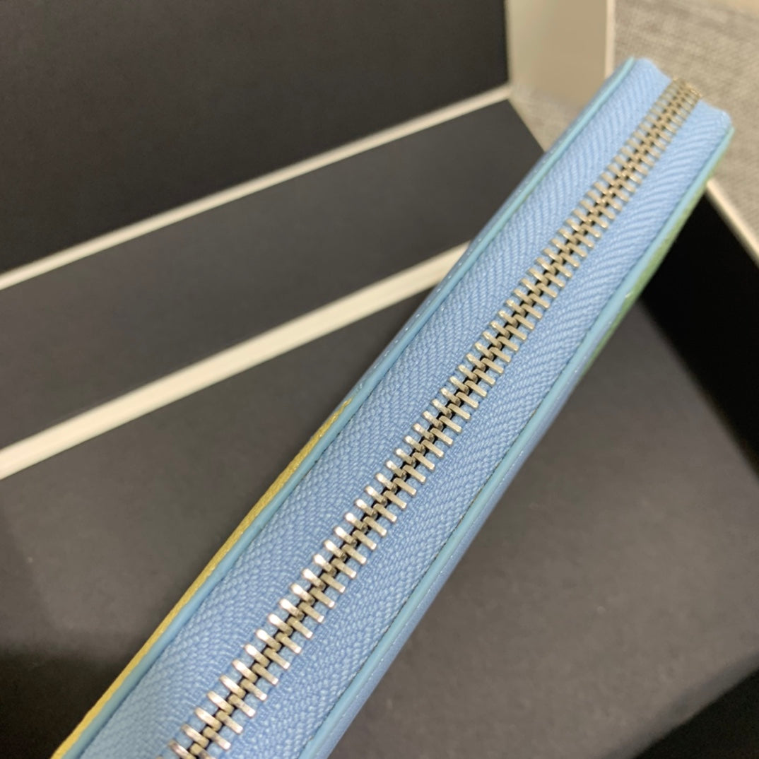 Loewe Puzzle zip around wallet 拉鍊長夾