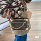 M68906 路L家-Mini Soft Trunck老花盒子包 上身照