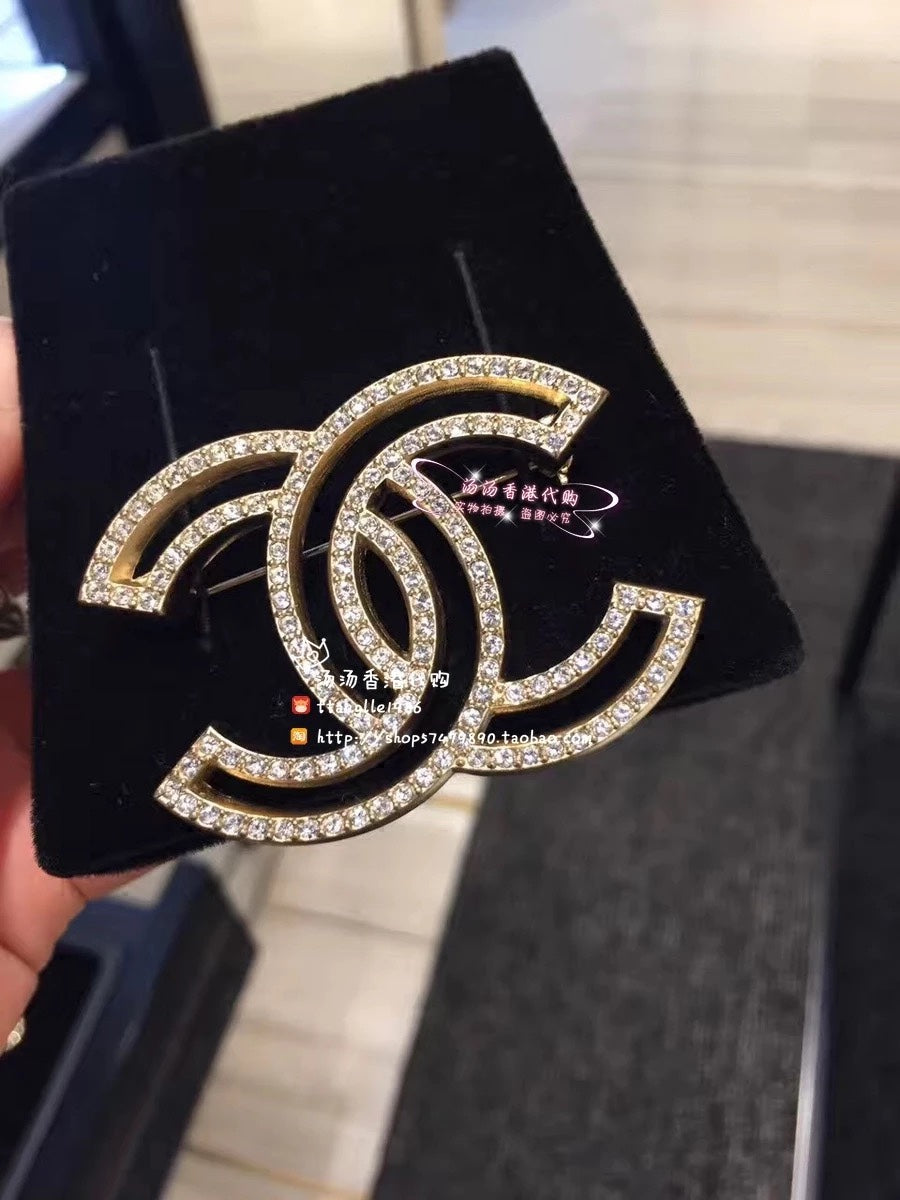 Chanel 胸針