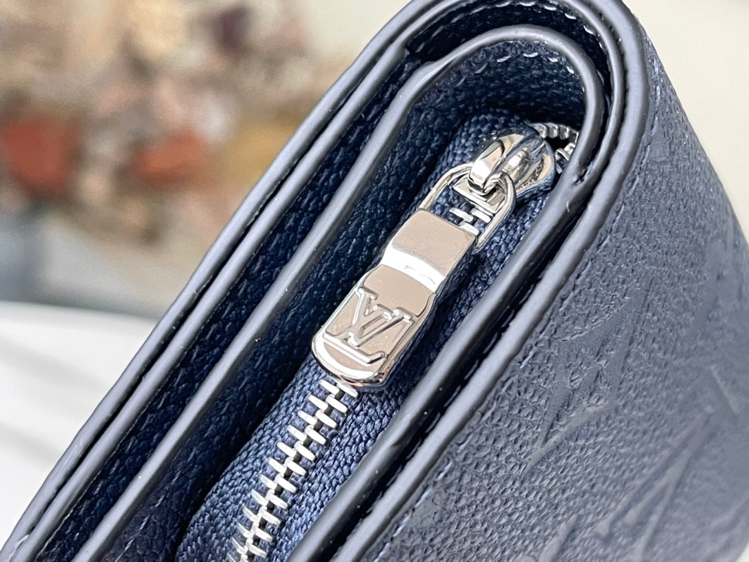 LV M80943 藍色Cléa 短夾
