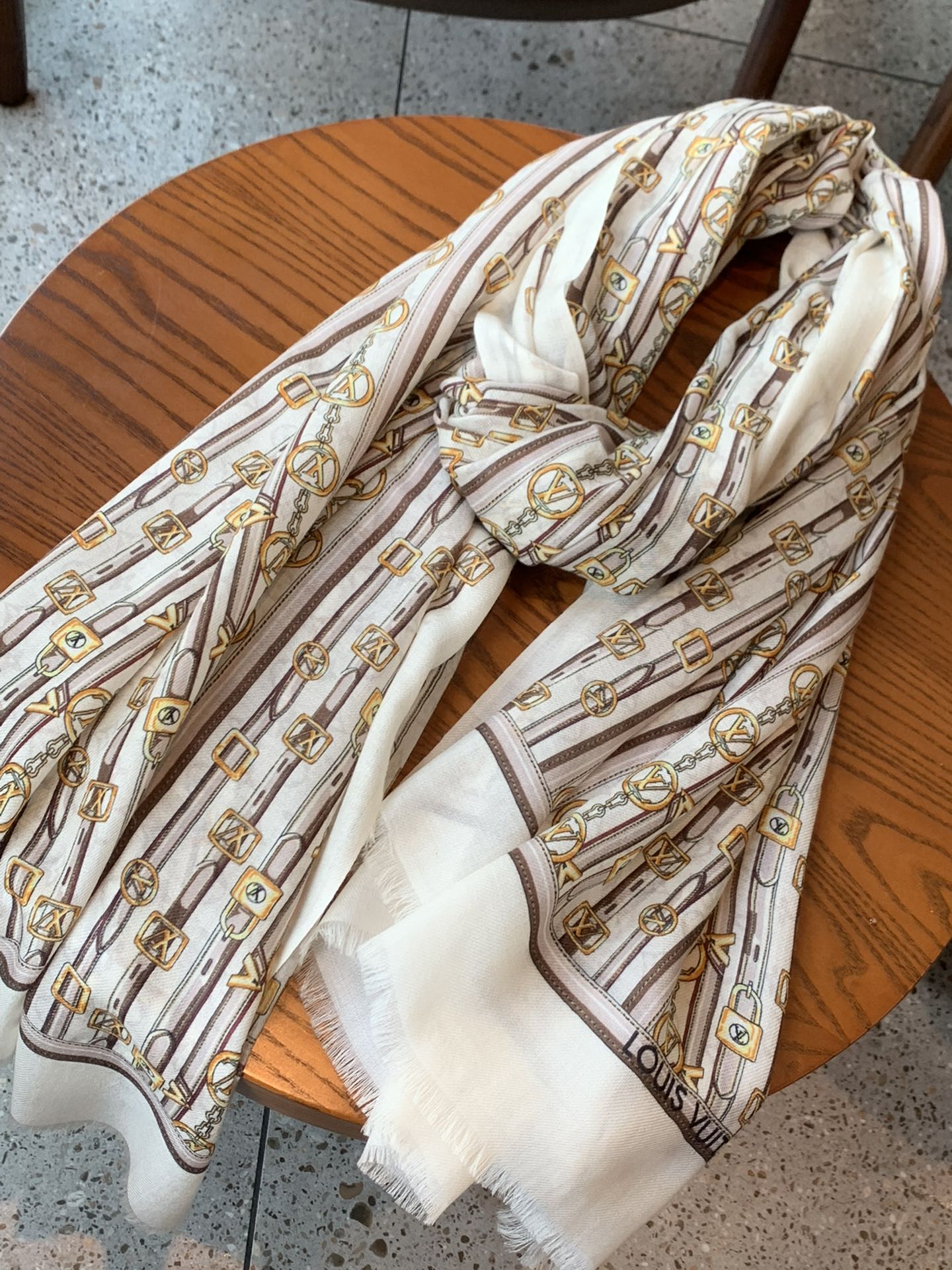 路L家-鏈條印花圍巾 100*200cm 100％頂級羊絨