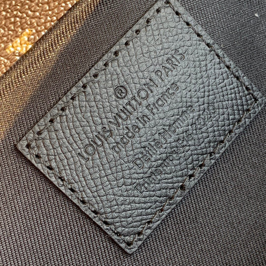 LV M30583 Pochette Voyage Steamer手拿包-黑色