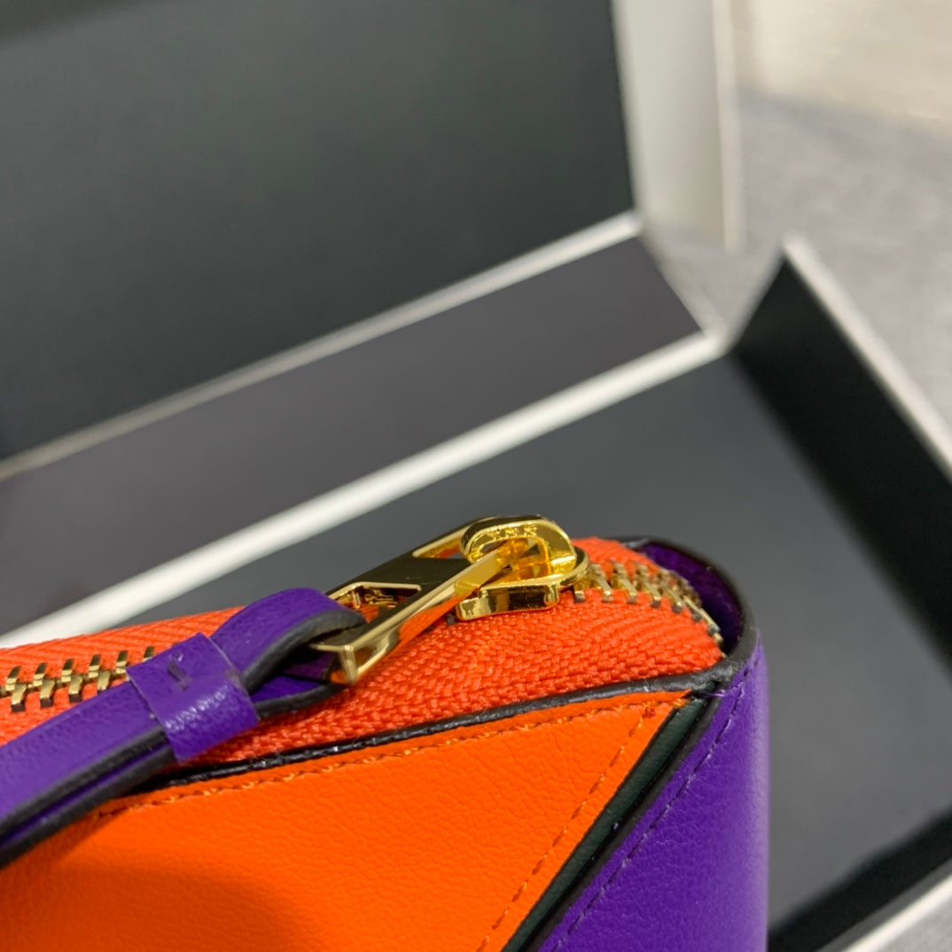 Loewe Puzzle zip around wallet 拉鍊長夾