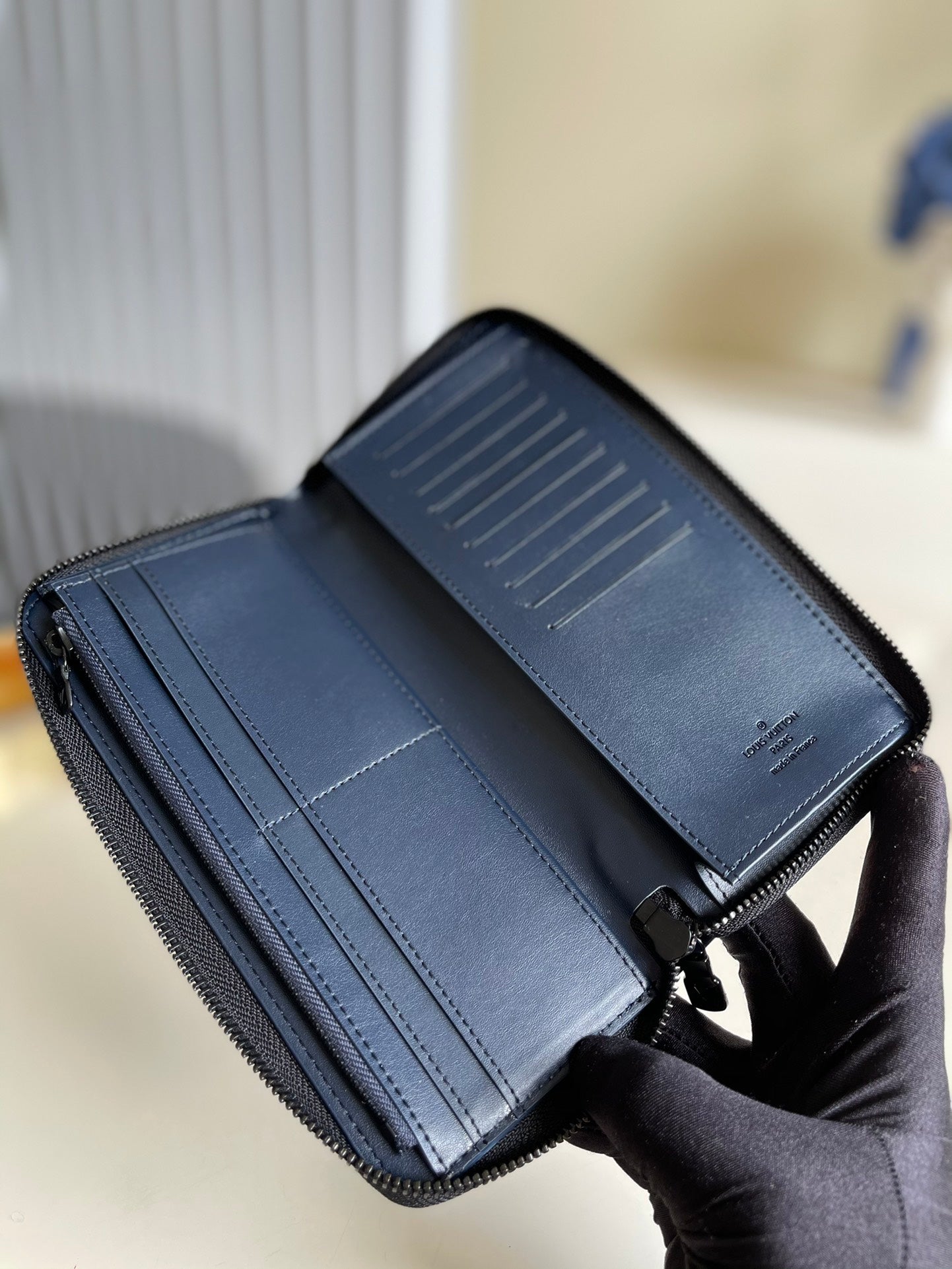 LV M80423 Zippy Vertical 長夾