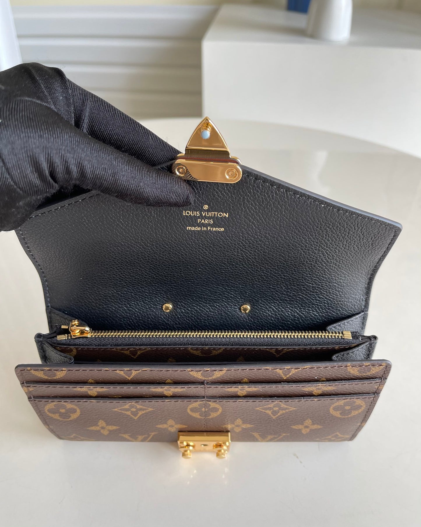 LV M58415 黑色老花 信封式Pallas錢夾