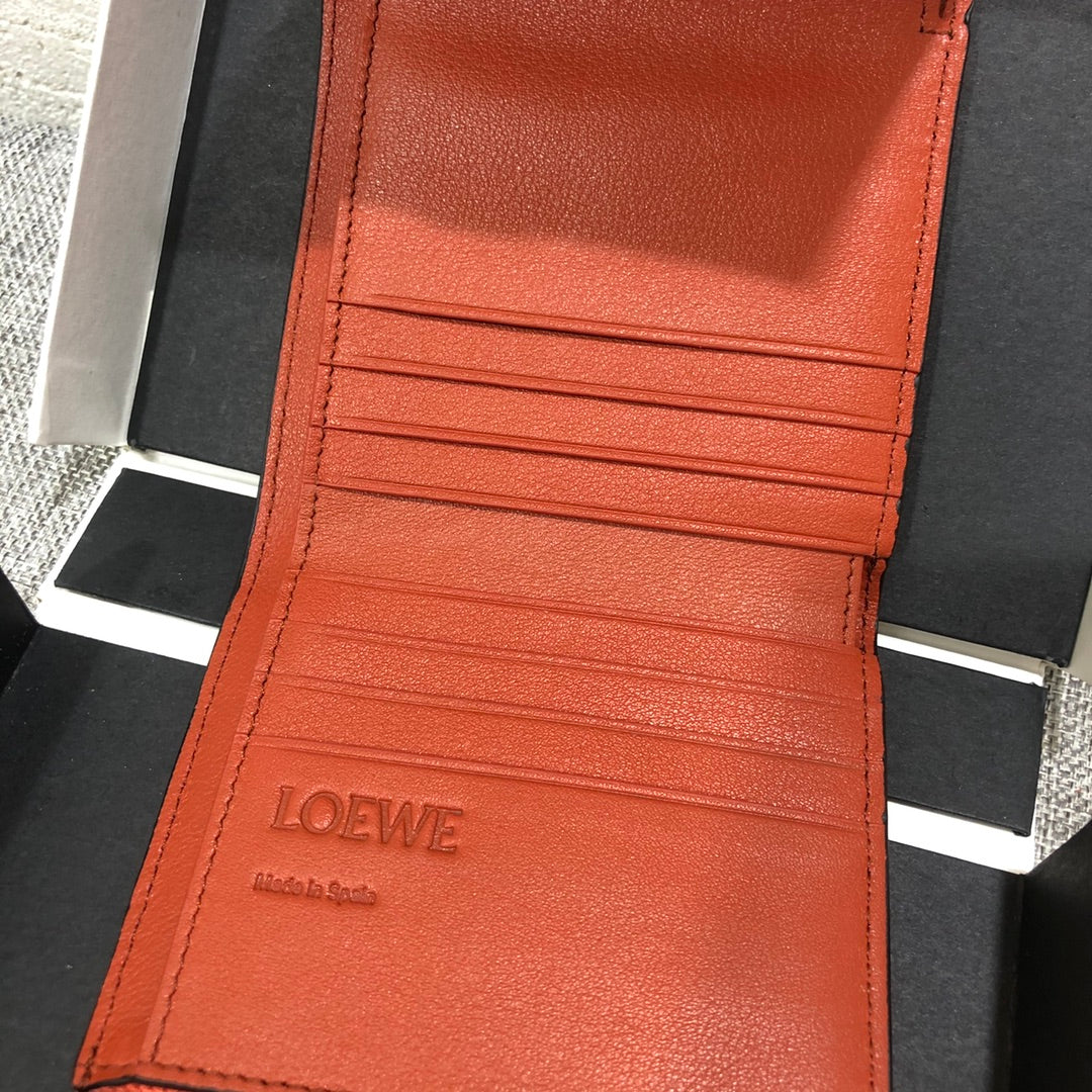 Loewe 三折短夾