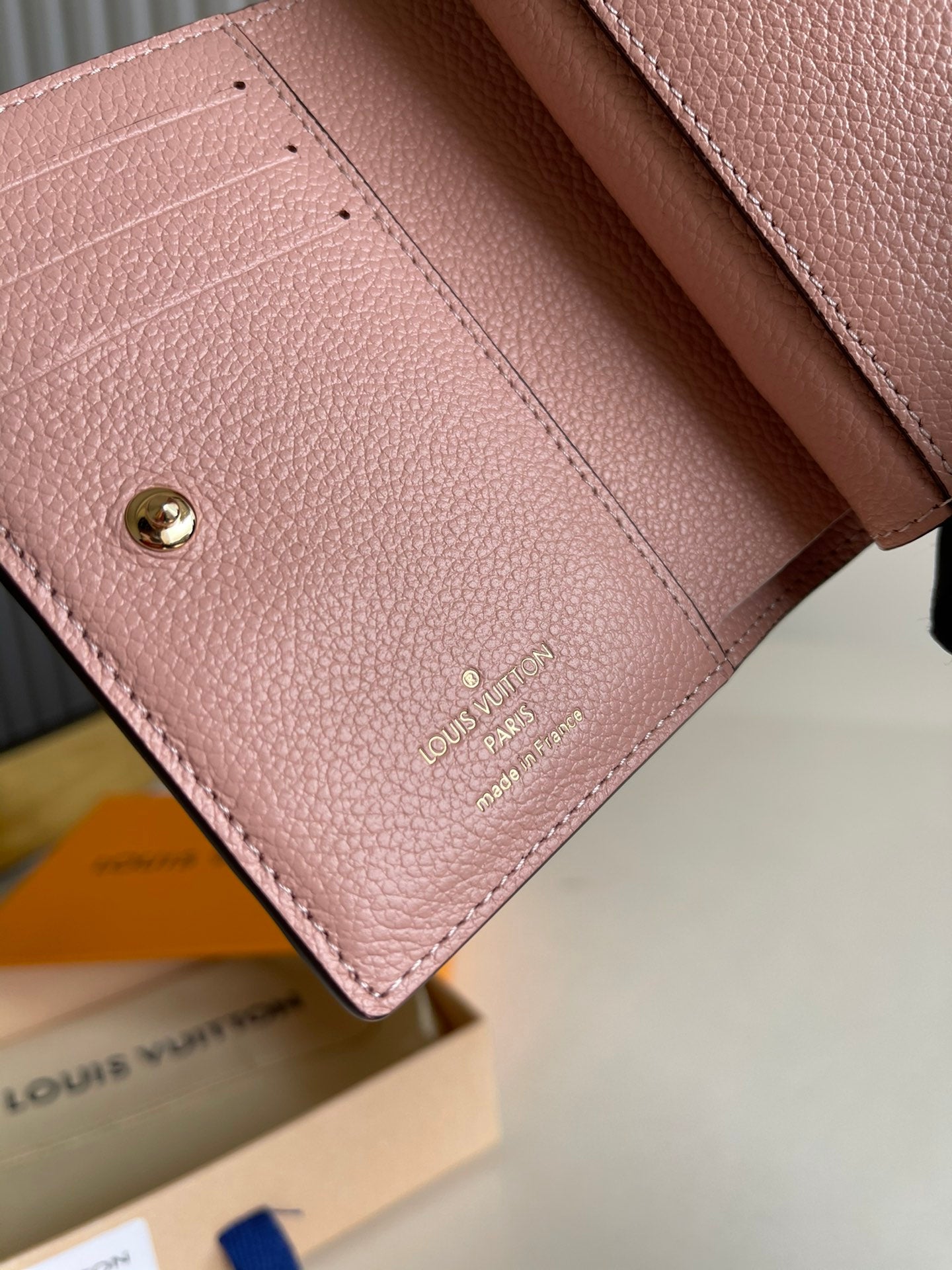 LV M80152 Cléa短夾