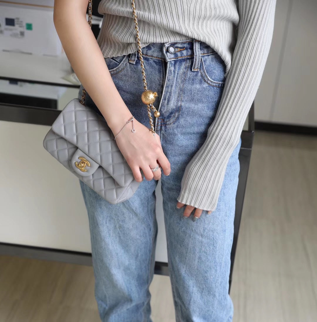 Chanel 金球CF口蓋包-灰色
