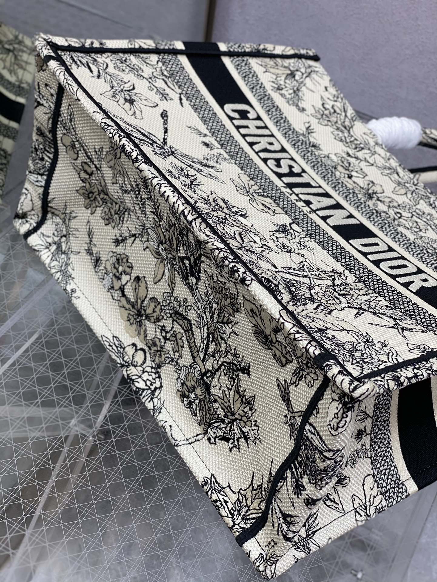 Dior Book Tote-小號36.5cm-  蜻蜓系列