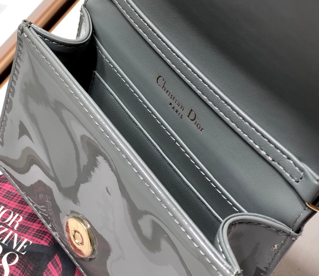 Dior Lady Dior Nano 鏈條卡包／腰包