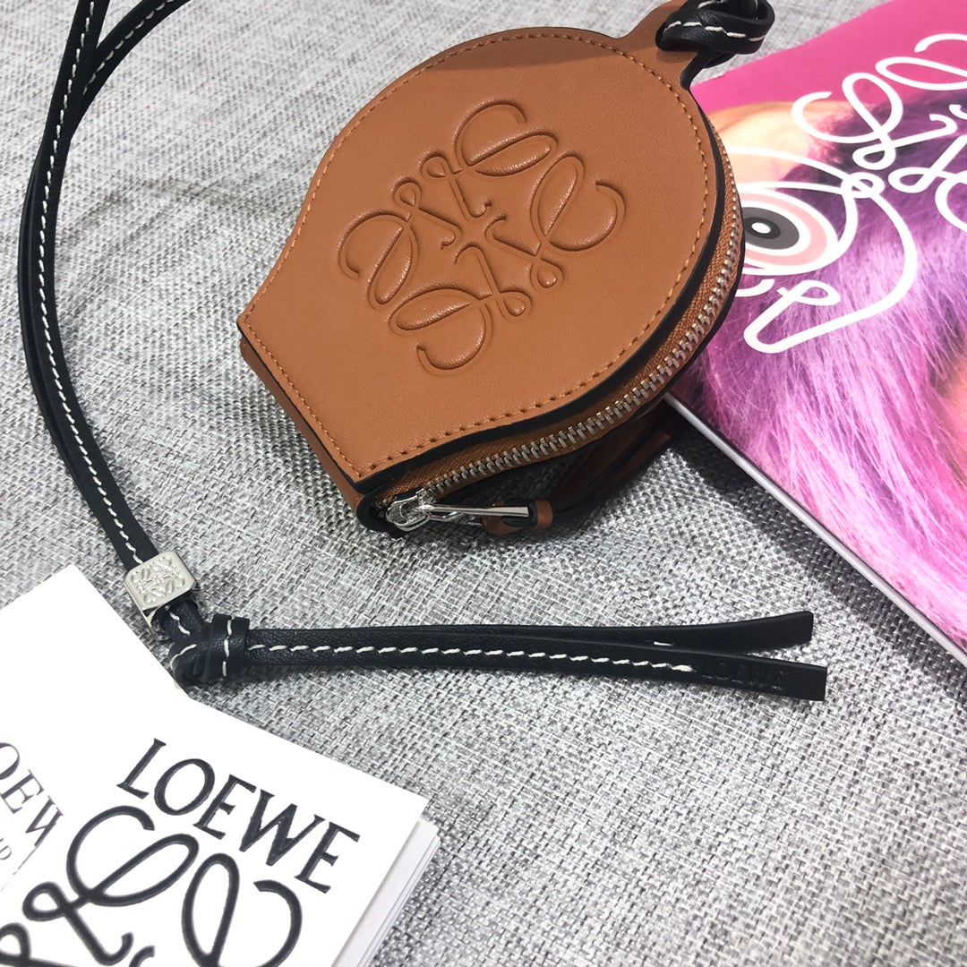 Loewe 迷你貝殼小零錢包／包包掛飾