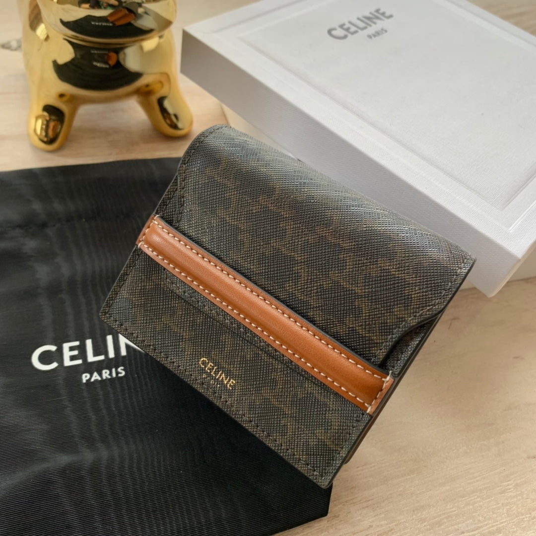 熱銷款 Celine TRIOMPHE人造革和羊皮革名片夾／卡包