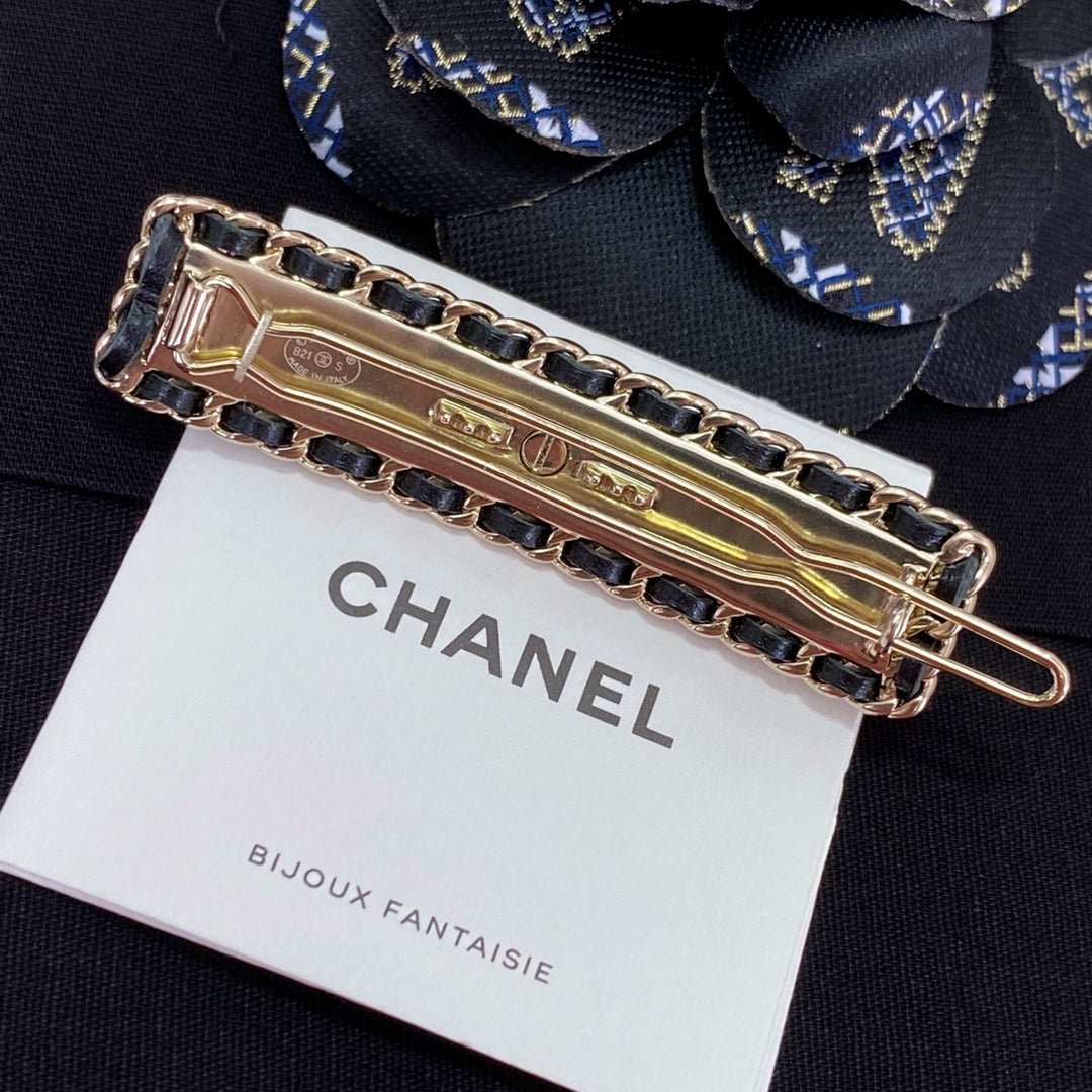 Chanel 髮夾