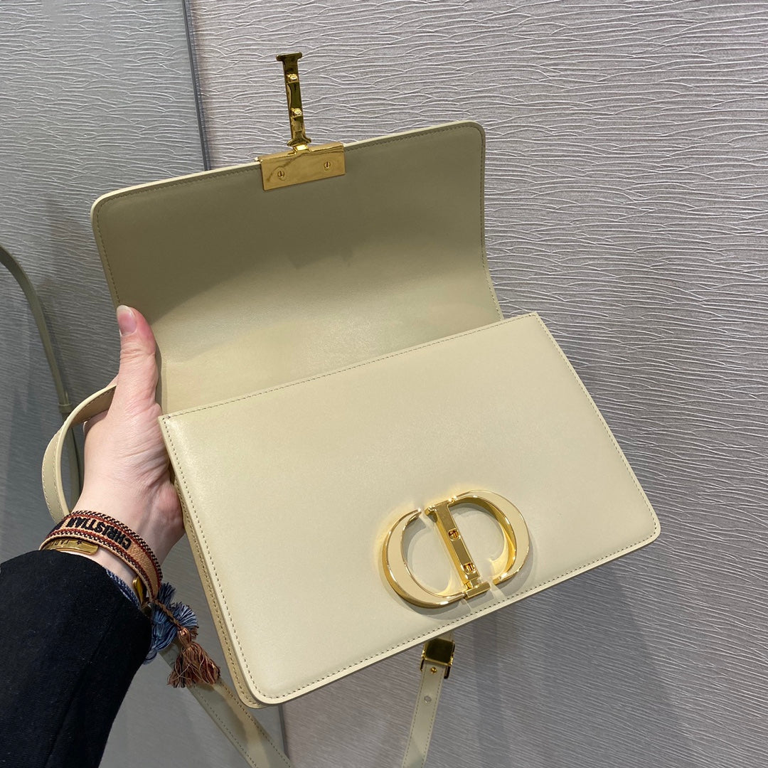 Dior 蒙田 30 Montaigne系列-24cm-珐瑯扣-淺杏色