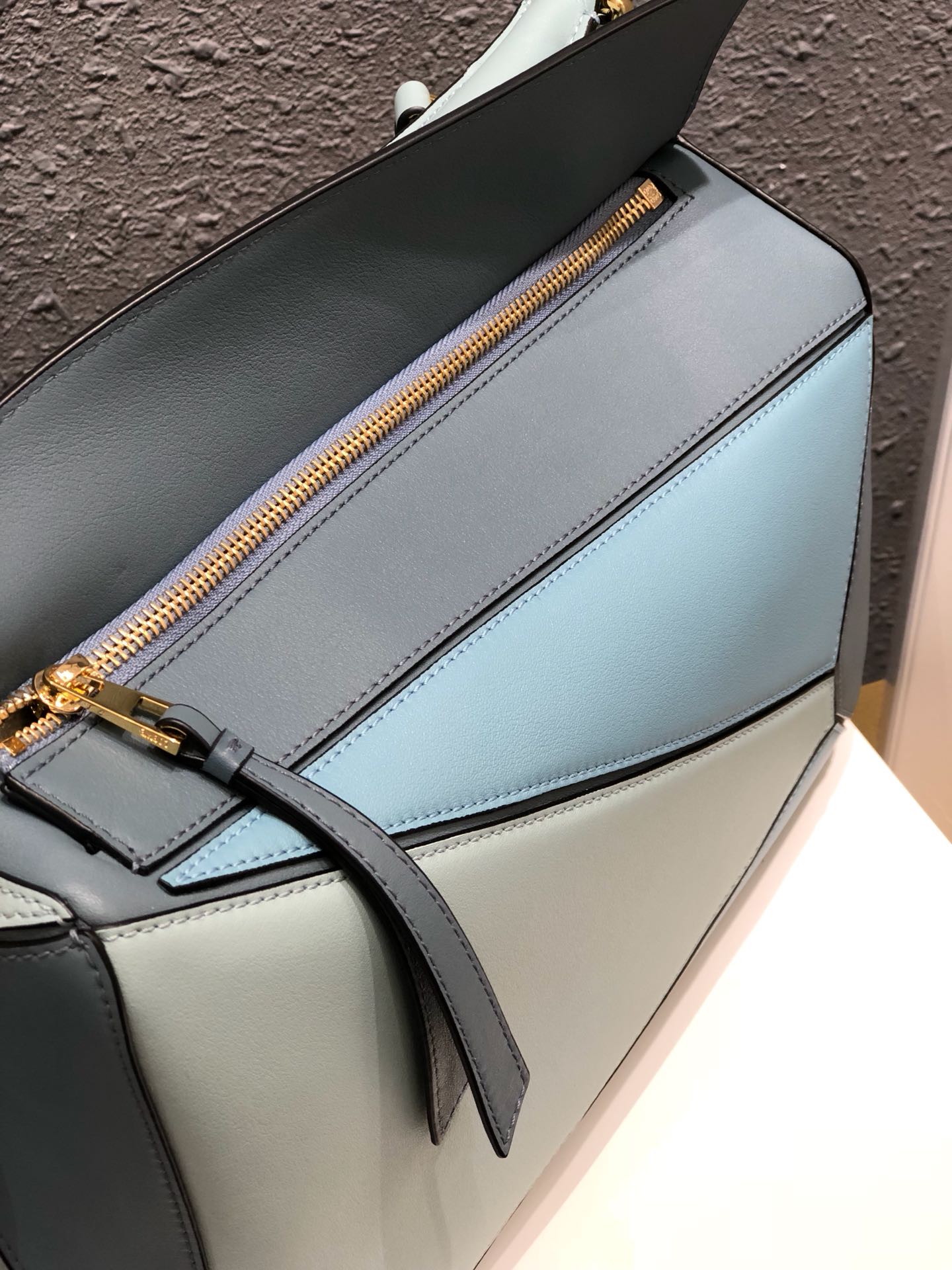 羅L威-Puzzle bag 小牛皮 中號