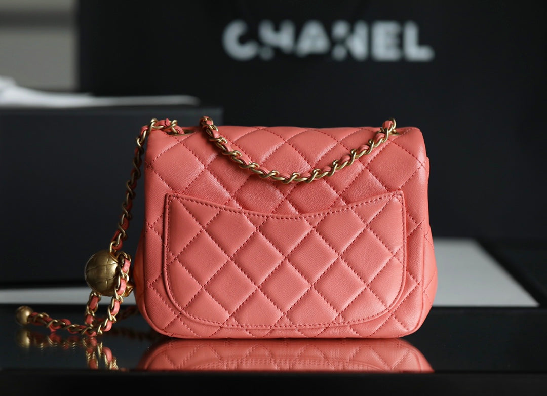 Chanel 金球方胖子口蓋包-珊瑚粉
