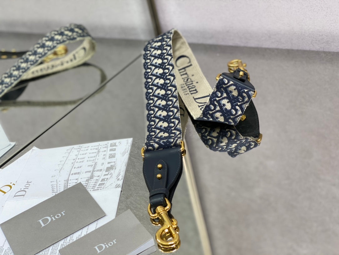 Dior Bobby-大號27cm-奶油杏色牛皮