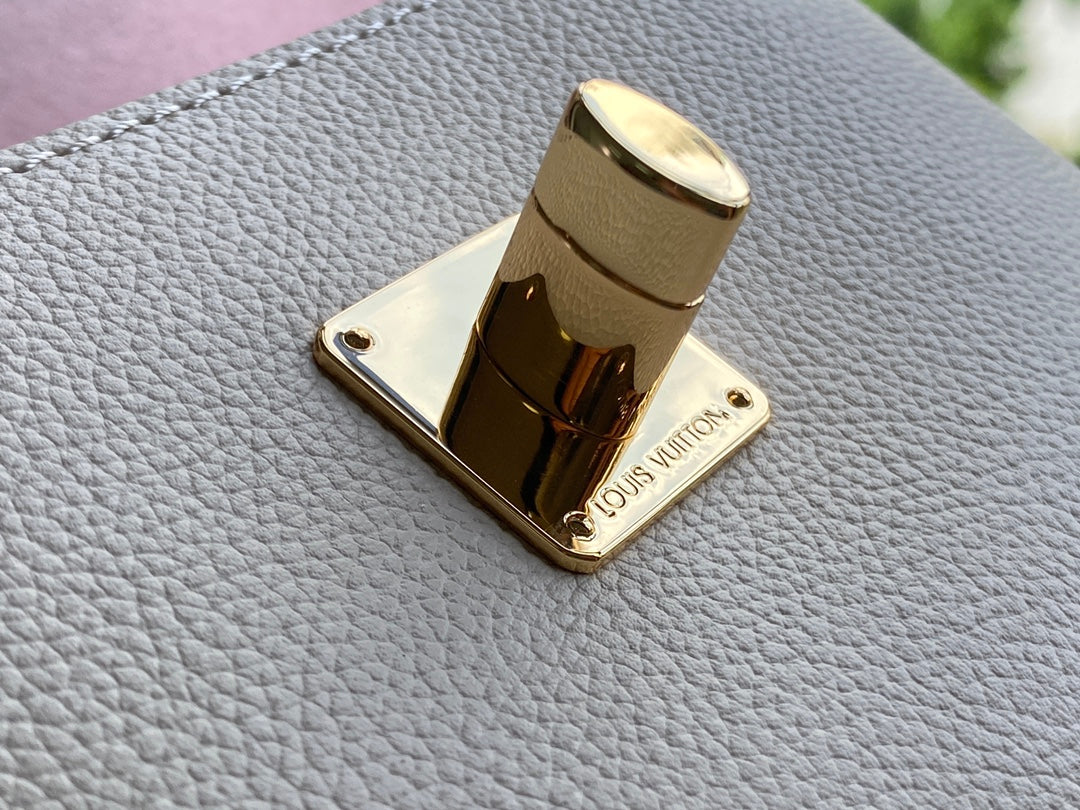 M585545路L家-Lockme Tender 手袋 粉色
